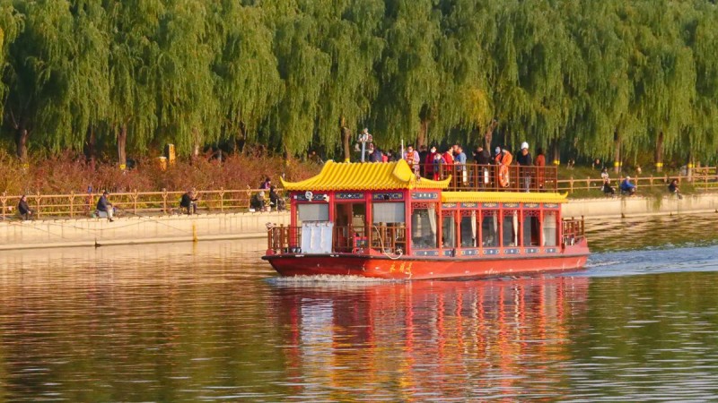 攝影：北京通州運河公園水上風景及畫舫游船掠影